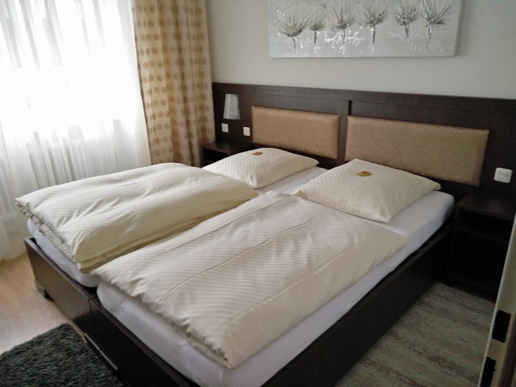 Hotel Alfa Neu-Isenburg Room photo